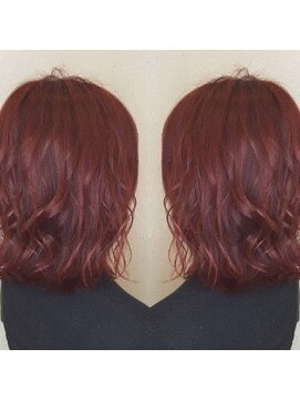 リー ルーチェ 布施(Lee Luce) ワインレッドカラー♪ボブディスタイル♪【真栄田】