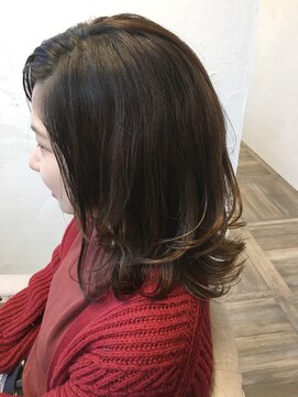 ベレッタ ネヤガワ(veretta. neyagawa) ニュアンスレイヤー/レイヤーカット/顔周りレイヤー/抜け感/小顔