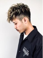 トルネード(TORNADO) 大人外国人風ハイライト アップバングツーブロック刈り上げ