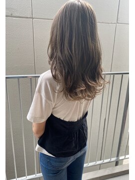 モルニ(MORNI) アッシュグレー_マロンベージュ Aラインボブ かきあげ