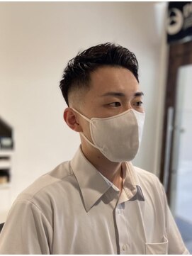 ドルクス 日本橋(Dorcus) フェザーアップ　スキンフェード　日本橋室町　ヘアサロン