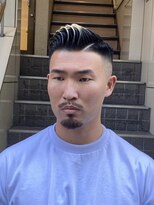 フィットネス系バーバースタイル　スキンフェード