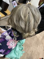 シベル(Si-Belles)&nbsp;編み込みシニヨンアレンジ