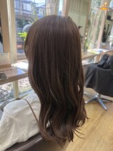 アクイール(ACCUEILLIR) グレージュカラー