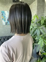 グラック(glac)&nbsp;ショート/ミディアム/ぱつっとボブ/オリーブカラー