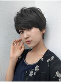 大人ショート×ダークカラー
