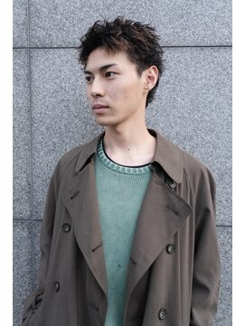 ピア ヤクイン(Pia Yakuin) ラフな動きのナチュラルスパイキーショート