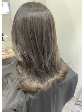 くびれヘア/レイヤー/髪質改善メテオカラー/グレージュ