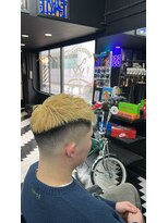 バーバースタイルクラブツー(BARBER STYLE CLUB 2)&nbsp;クロップスタイル　抜きっぱなしブリーチ