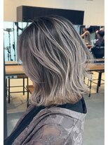 サロウィン 下北沢(SALOWIN)&nbsp;グレーピンクのシャドールーツ