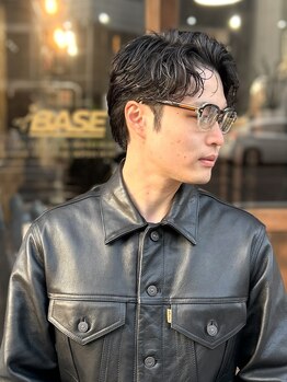 ベース(BASE)の写真/【明石/本格バーバー】ビジネスからハードまで、豊富なパーマラインナップをご用意!理想のスタイルを実現☆