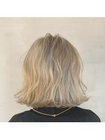 ジーナ(XENA)&nbsp;ミルキーホワイト