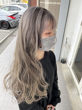 アットシー(@c) シルバーアッシュ+ブラックライン