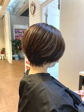 アンラヴェスト(AN LOVEST mashup hs) ラベンダーアッシュ/横顔美人似合わせカット前髪なしショート