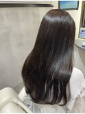 オリーブベージュ