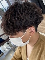 リット バイ フィフス 鹿児島中央駅店(Lit. by fifth)&nbsp;波巻きスパイラルパーマメンズマッシュツーブロックメンズパーマ