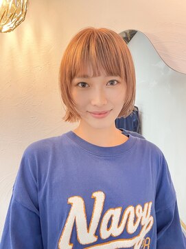 シー(SEE.) ブロンドなボブ