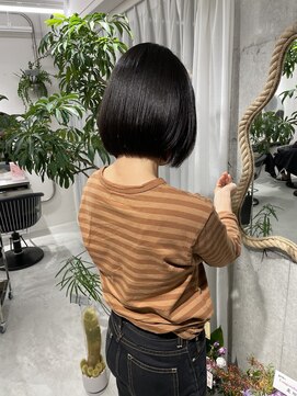 ジェムバイアルテフィーチェ(gem by artefice) ぱっっとボブ【髪質改善ストレート】