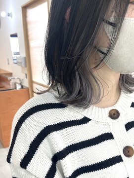 ルームスヘアー(Rooms Hair) インナーシルバー