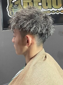 レグルス(REGULUS) ツイストパーマ