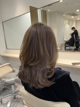 アオ(Ao) Aoヘアスタイル　レイヤー×ナチュラルベージュブラウン