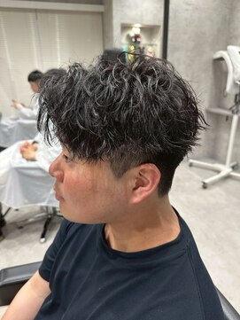 シャイン 大宮(SHINE) メンズカット/パーマ/ヘッドスパ/ブリーチ/眉毛/韓国/大宮/Men's