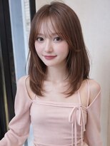 ナナローネス 渋谷(nana loness)&nbsp;レイヤーカット まろやかベージュ ロングレイヤー 艶カラー