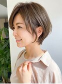 ふんわりショートボブ透明感アッシュブラウン小顔春カラー