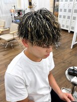 ユイマァルスロウ 岡山(YUIMARLSLOW)&nbsp;岡山メンズサロン20代30代波巻きツイストスパイラルパーマ