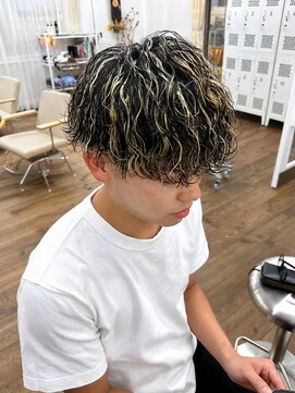 ユイマァルスロウ 岡山(YUIMARLSLOW) 岡山メンズサロン20代30代波巻きツイストスパイラルパーマ