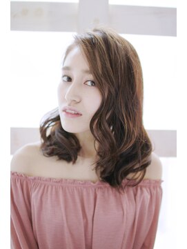 ポルトアズール(porteazur) 前髪かきあげフェミニンカール