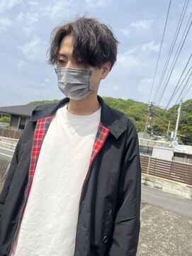 ヘアショップ ホップエム(HAIR SHOP HOP M) センターパート:カラーアッシュ