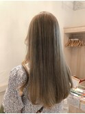 ミルクティーベージュ