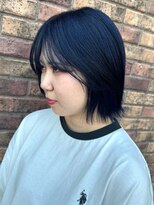 シエスタ(SIESTA)&nbsp;切りっぱなしボブ　シースルーバング　ブルーブラック　レイヤー