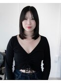 黒髪ナチュラルレイヤーミディアム