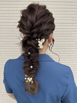 クロリ(Coloris) 編み下ろしヘアアレンジ