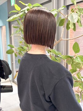 ノエ トトン(noe tton) イメチェン/ホワイトブロンド/外ハネボブ/美髪/名駅y11