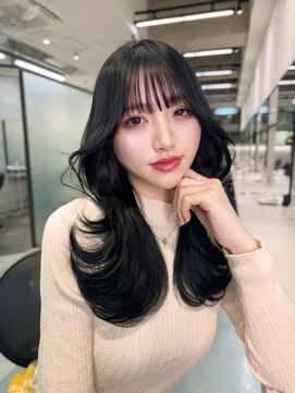 リリー(Lilley) 天神/博多/韓国ヘア/ヨシンモリ/レイヤーカット