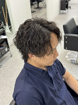 ブライト(BRIGHT) ツイストスパイラルパーマセンターパートウルフ