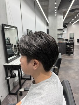 メンズサロンドットリアン(dot. lien) ナチュラルセンターパート毛流れパーマニュアンスパーマ町田