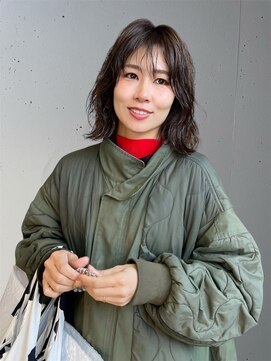 ロブパーマ/Izumi/パーマ/黒髪/レイヤー/ウルフ/ハッシュカット