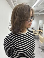 フルリール(fleurir)&nbsp;ミディアムレイヤー/ハイトーン/ベージュ/ボブ