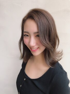 フツーロ 栄(FUTURO) 外はねナチュラル