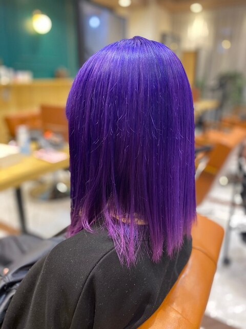 ハイトーンカラー 紫 purple ぱっつん前髪 韓国 派手カラー