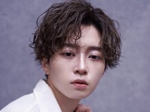 メンズサロンのカットは一般的な美容室と何が違うの？[横浜駅/ツイストスパイラルパーマ/波巻きパーマ]