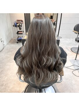 グラ デザイン アンド ヘアー 天王寺店(GRAS DESIGN & HAIR by HEADLIGHT) 細めいっぱいハイライト×透明感カラー