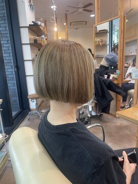 ルーフ 用賀(ROOF) ハイトーンベージュ/ハイライト/ミニボブ【ROOF用賀】#髪質改善