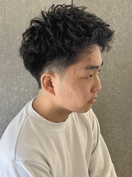 ニアウ 太田店(Niau) スパイキーショートツイストスパイラルパーマメンズショート眉毛