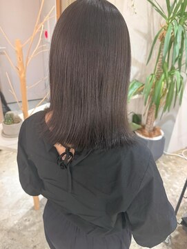 ユッカ 梅田(YUCCA) 【 YUCCA 】大人可愛いオリーブカラー/透明感カラー