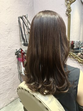 フッタ(Futta) レイヤースタイル【西武新宿駅】